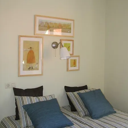 San Esteban Harbour Apartmán *